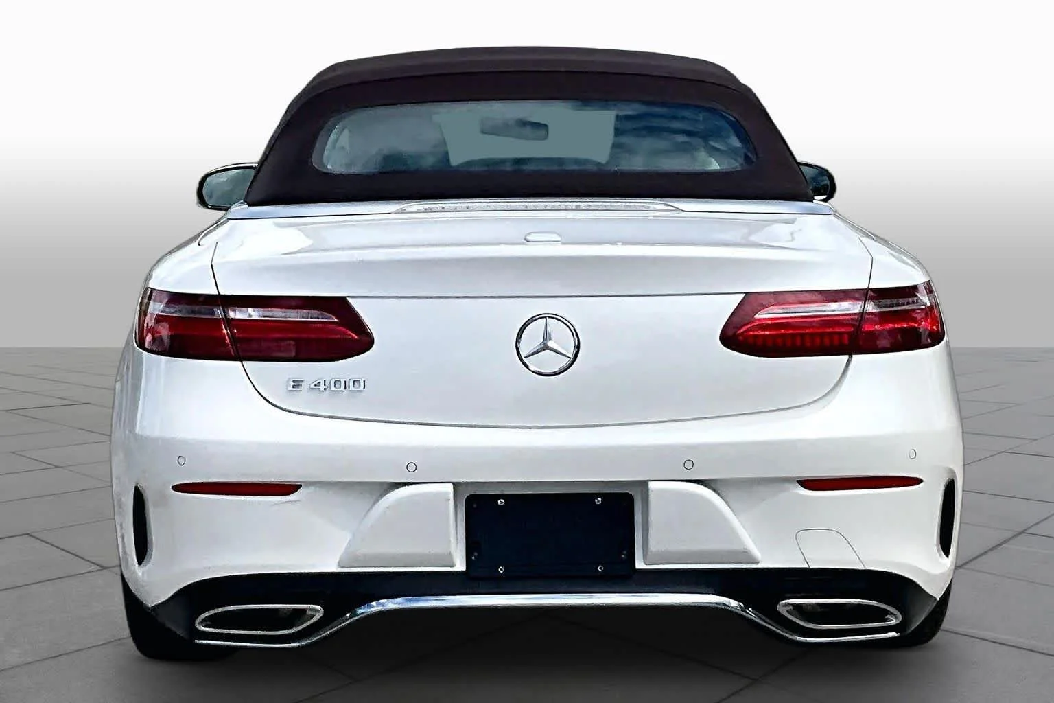 Used 2018 designo Diamond White Mercedes-Benz E 400 image 5