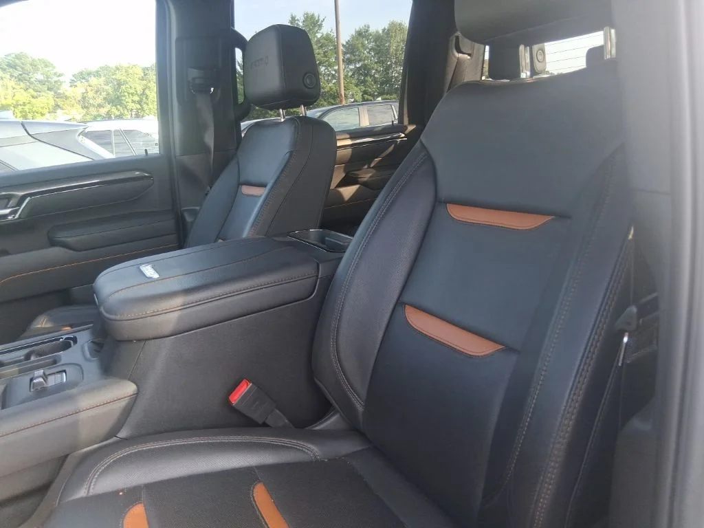 Used 2025 Silver GMC AT4 image 14