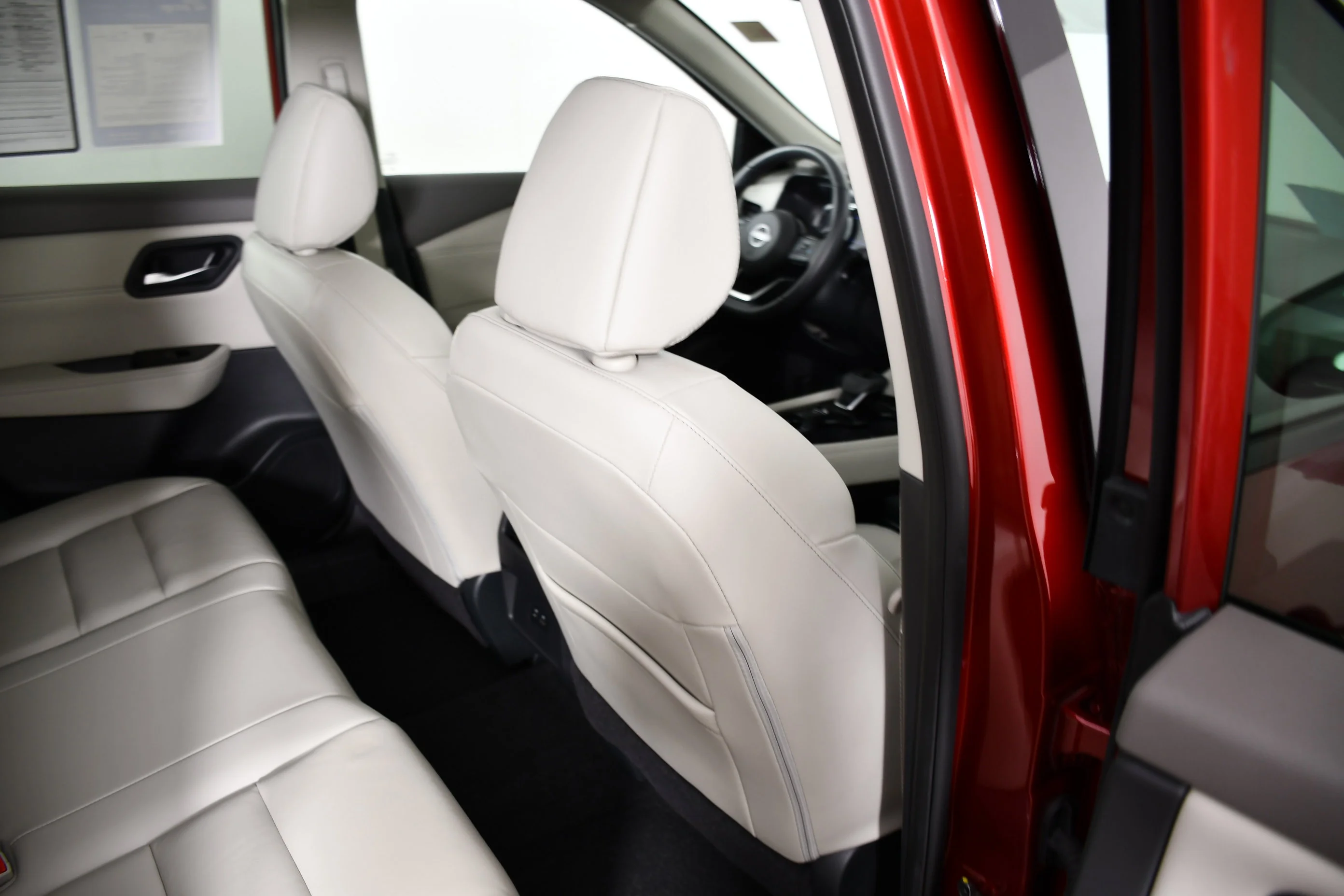 Used 2023 Scarlet Ember Tintcoat Nissan SL image 46