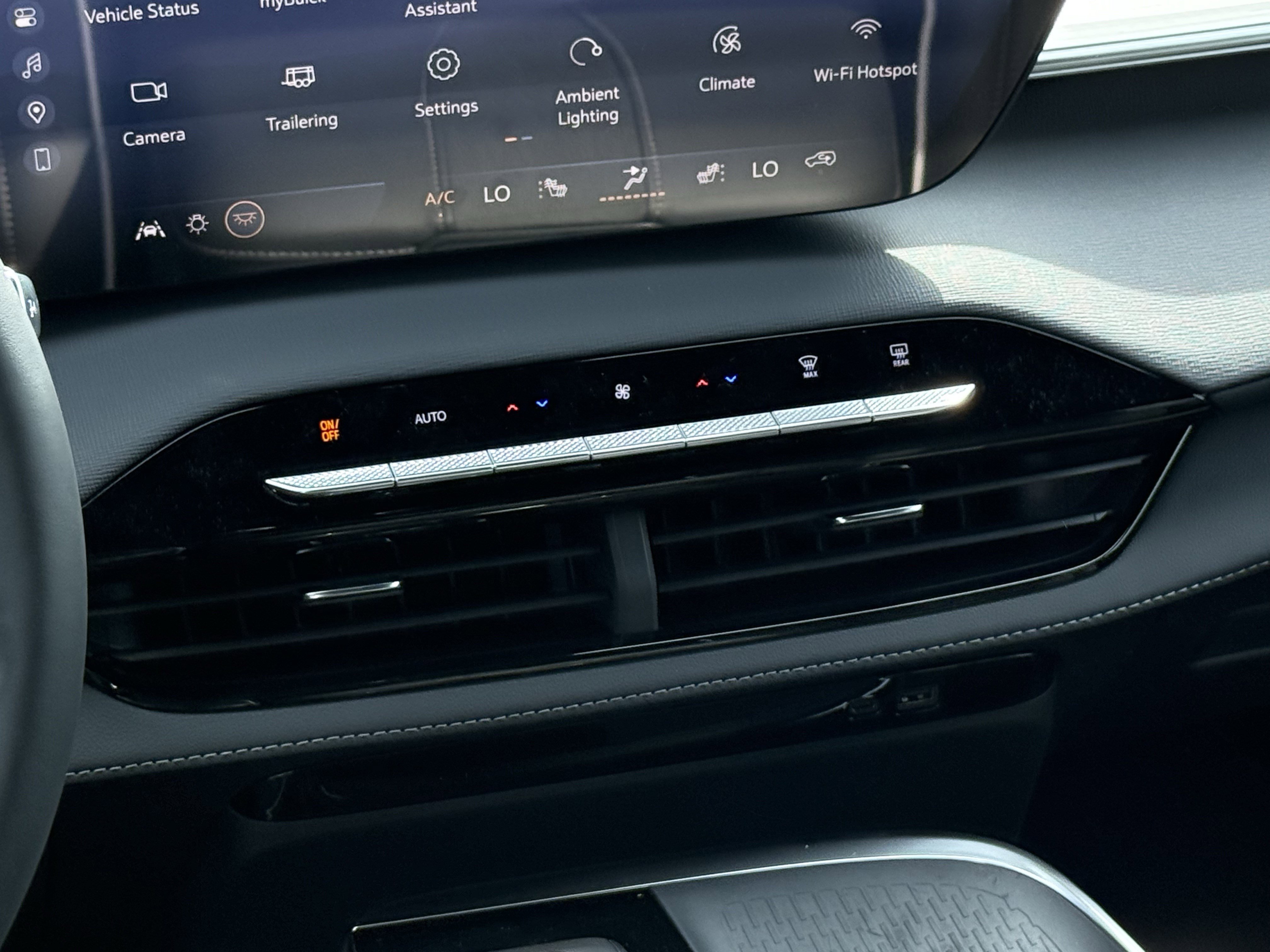 2026 Buick Enclave Preferred - Photo 13