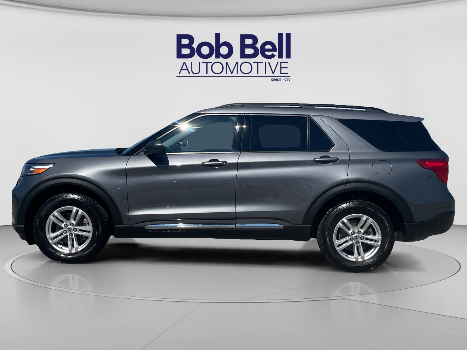 Used 2022 Gray Metallic Ford XLT image 2