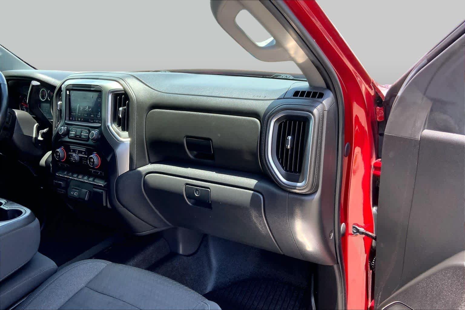 Used 2022 Cherry Red Tintcoat Chevrolet LT image 18