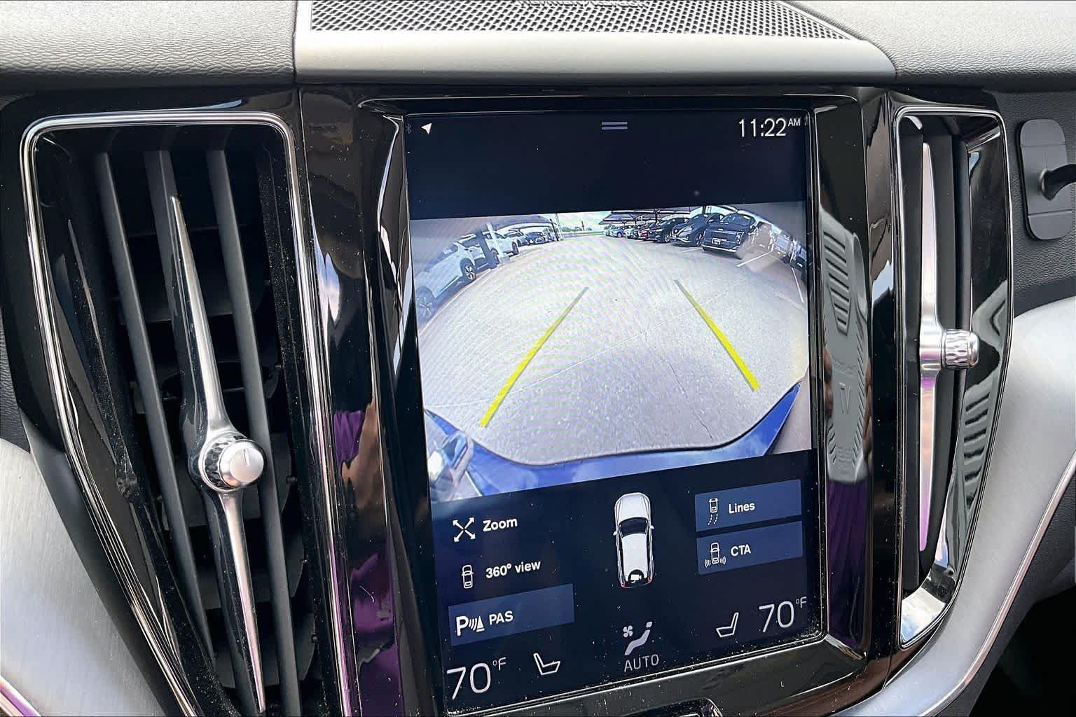 Used 2020 Pine Grey Metallic Volvo Momentum image 25