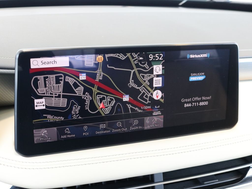 Used 2023 White INFINITI LUXE image 13
