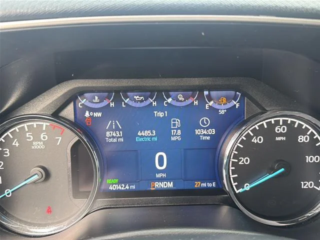 Used 2023  Ford  image 5