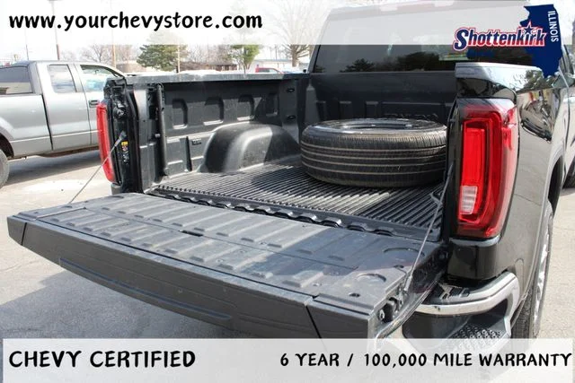 Used 2025 Black GMC SLT image 7