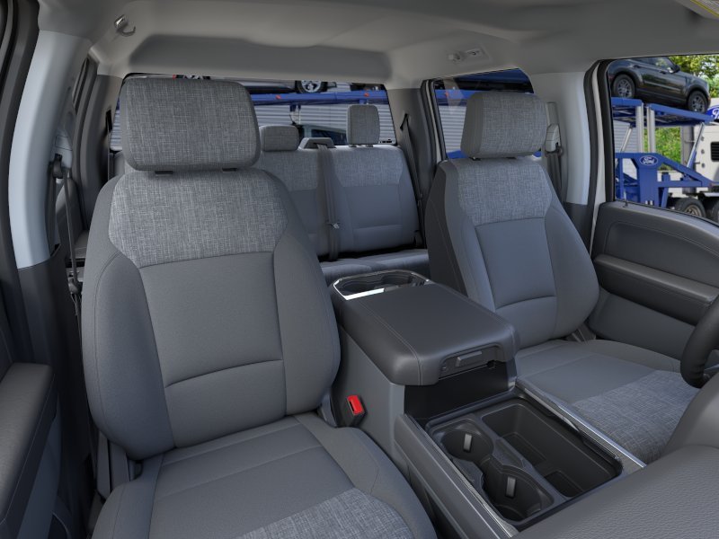 New 2026 Oxford White Ford XLT image 10