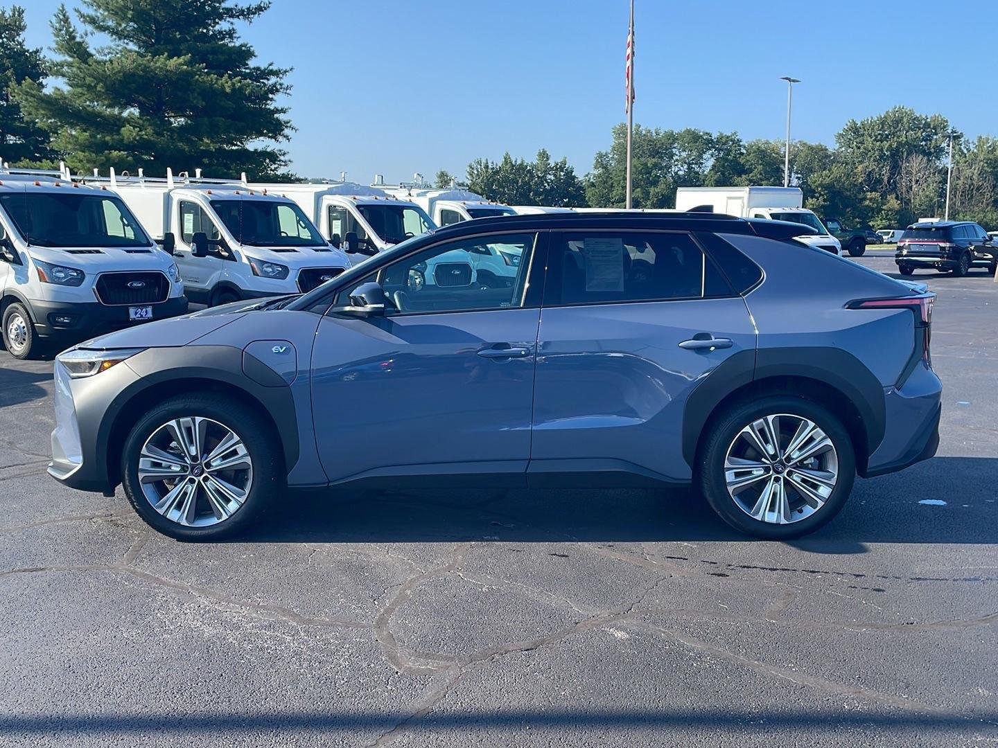 Used 2024 HARBOR MIST GRAY PEARL 2-TONE SUBARU TOURING image 2