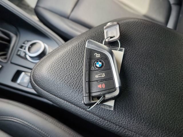 Used 2019 Blue BMW xDrive28i image 50
