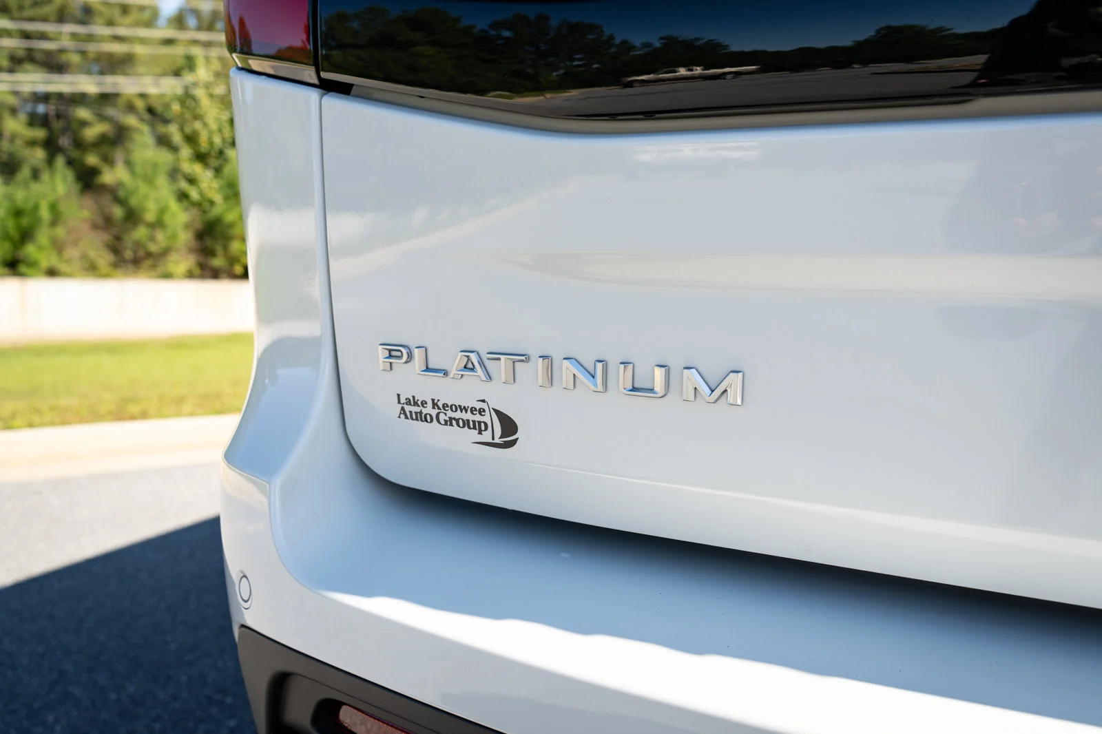 Used 2027 White Ford Platinum image 16