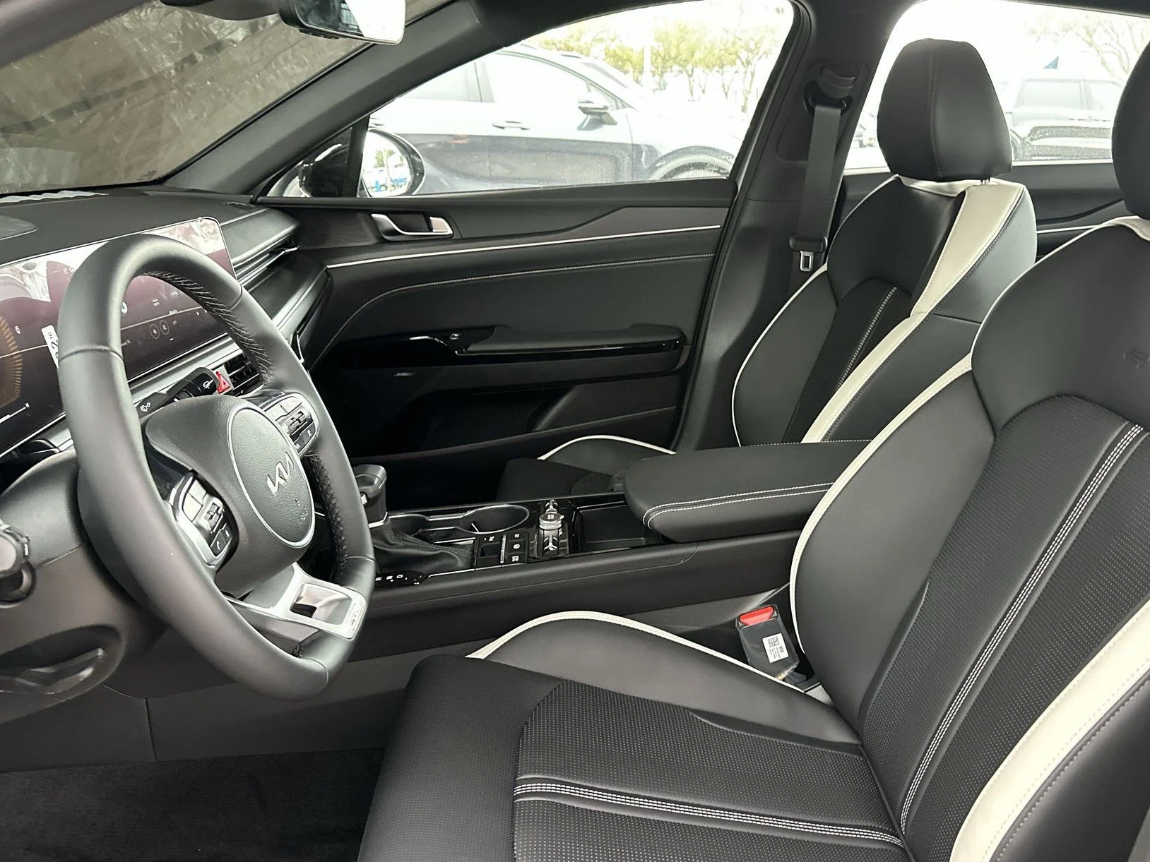New 2026 Snow White Pearl Kia GT-Line FWD image 15