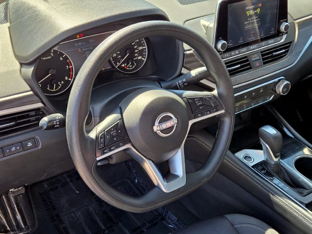 2023 Nissan Altima SV - Photo 26