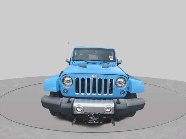 Used 2017 Blue Jeep Unlimited Sahara image 9