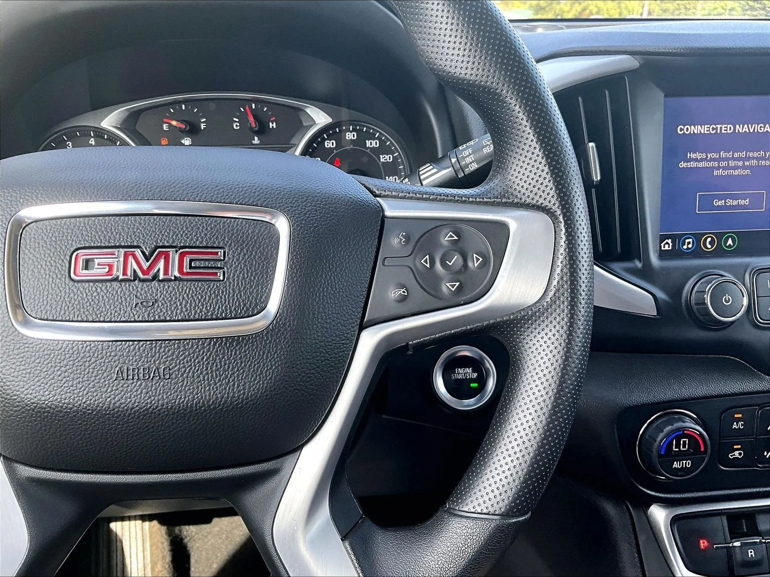 Used 2022 Black GMC SLE image 19