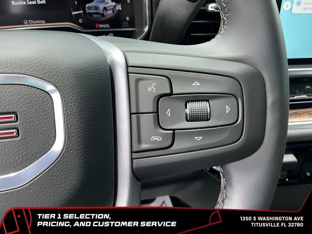 Used 2025 Onyx Black GMC Elevation image 31