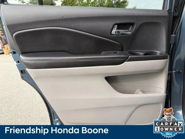 Used 2016 Blue Honda EX image 29