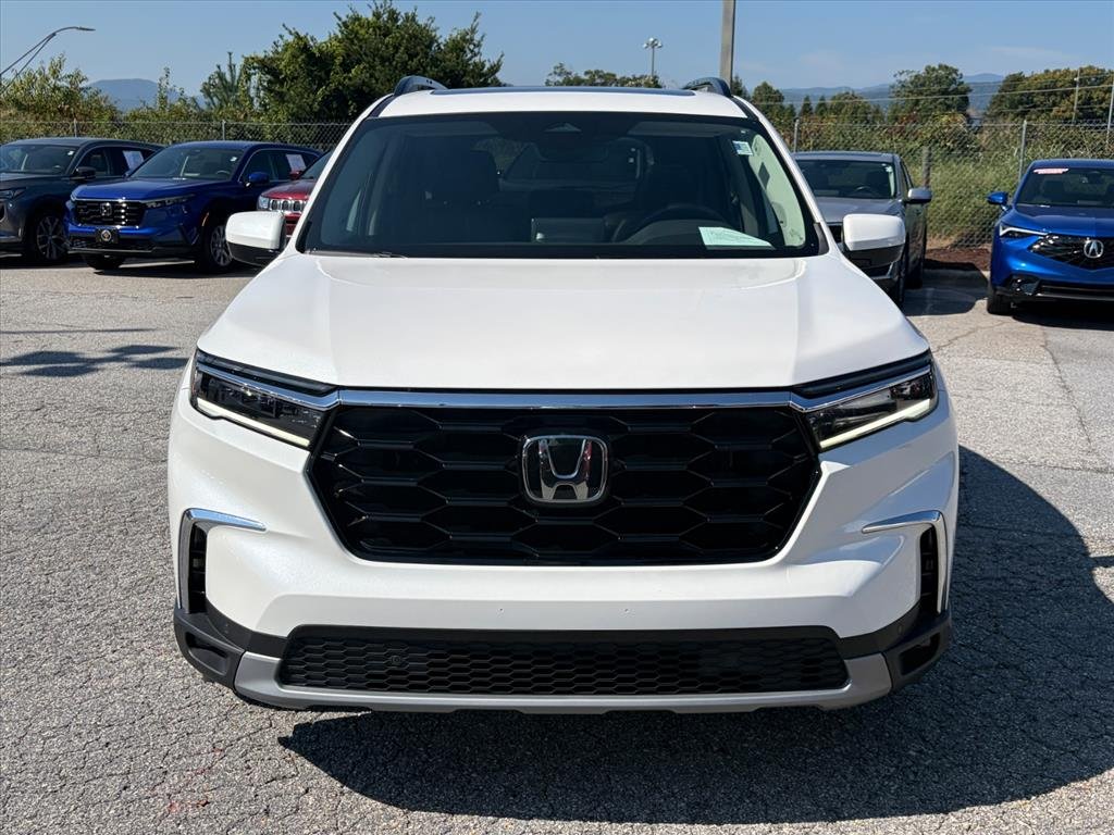 Used 2025 Platinum White Pearl Wx Honda Touring image 6