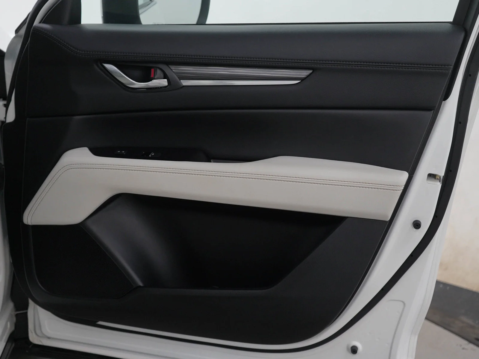 Used 2023 Rhodium White Metallic Mazda 2.5 S Premium Package image 9