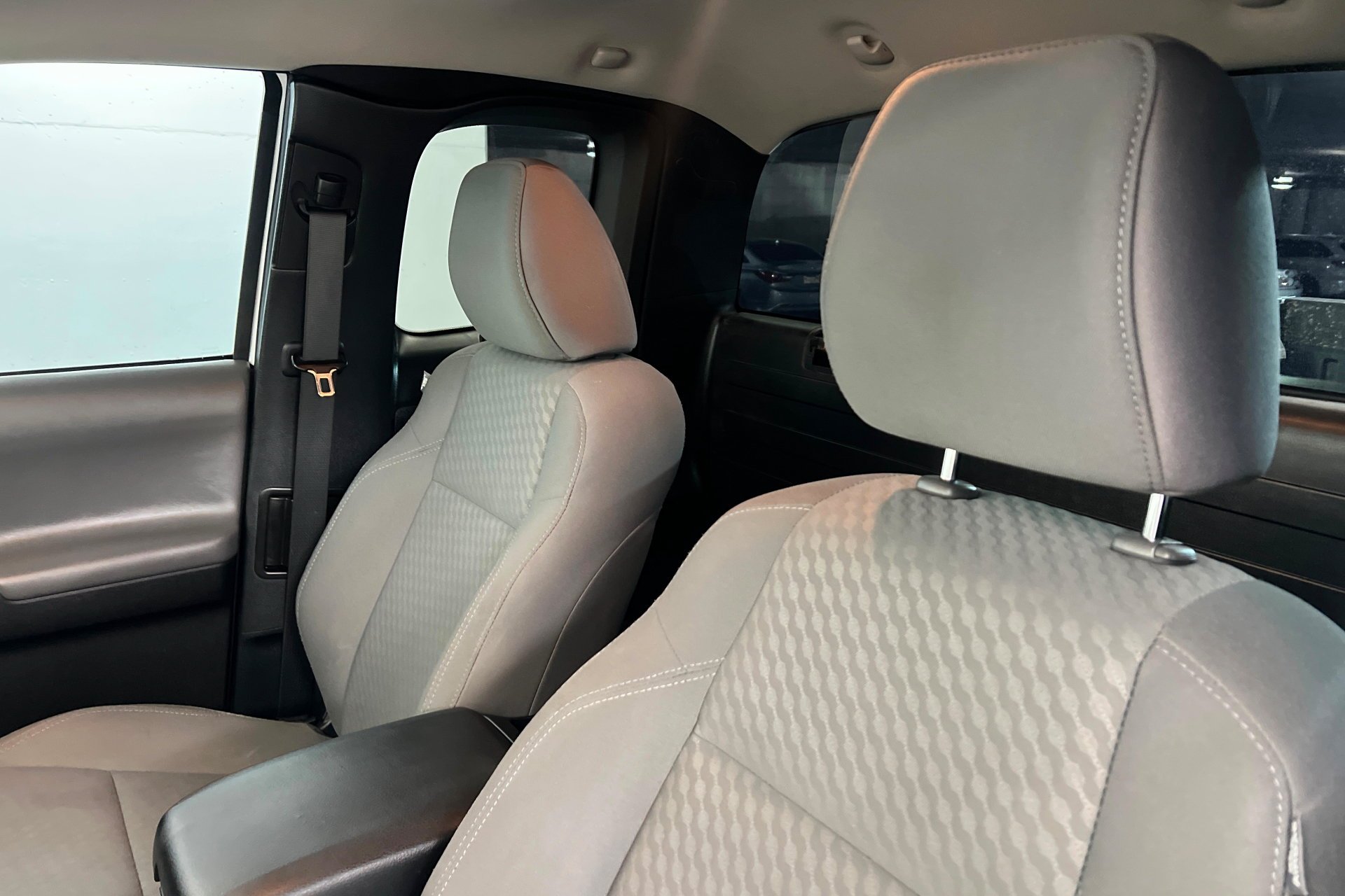 Used 2022 White Toyota SR image 13