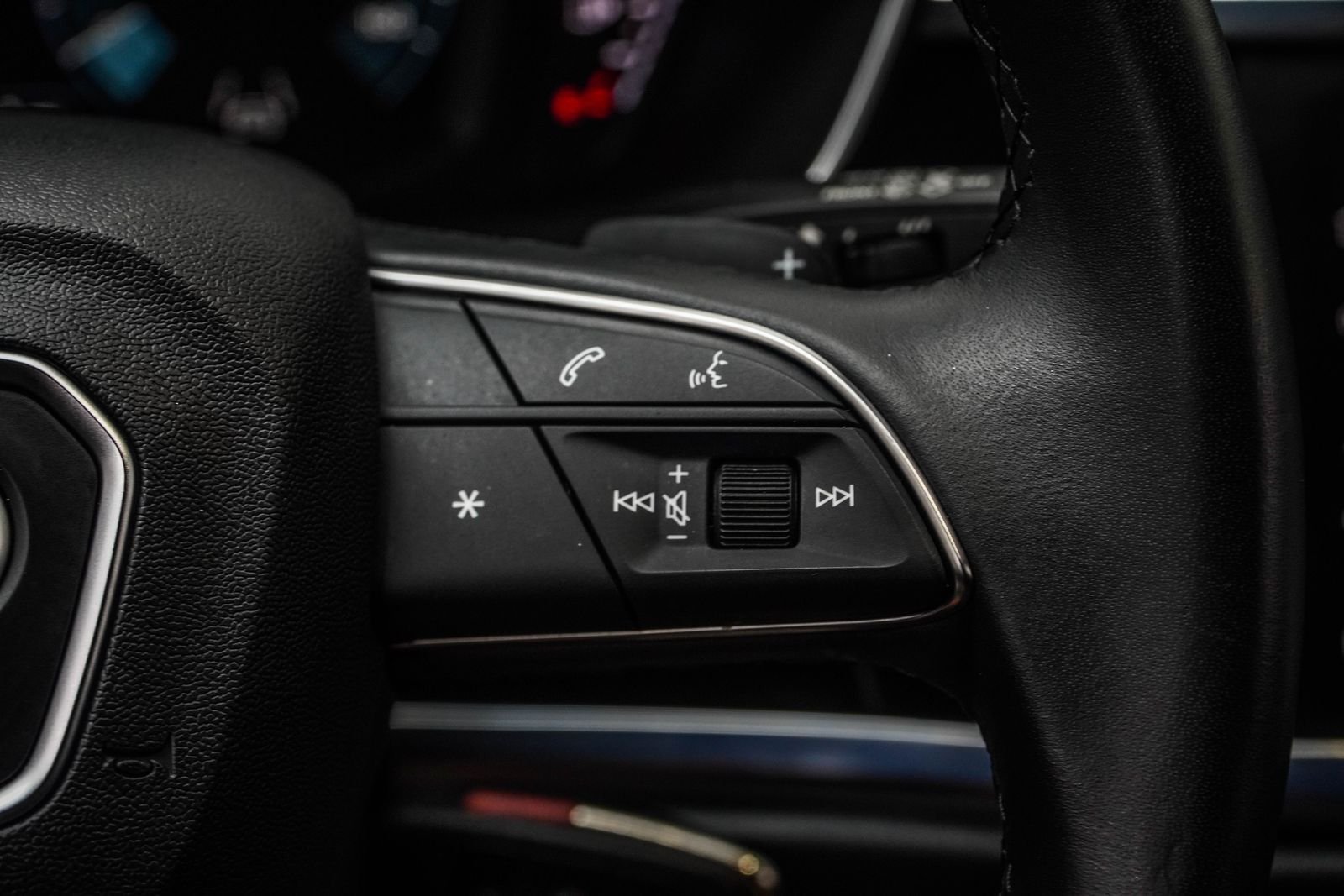 Used 2025 White Audi Premium image 30