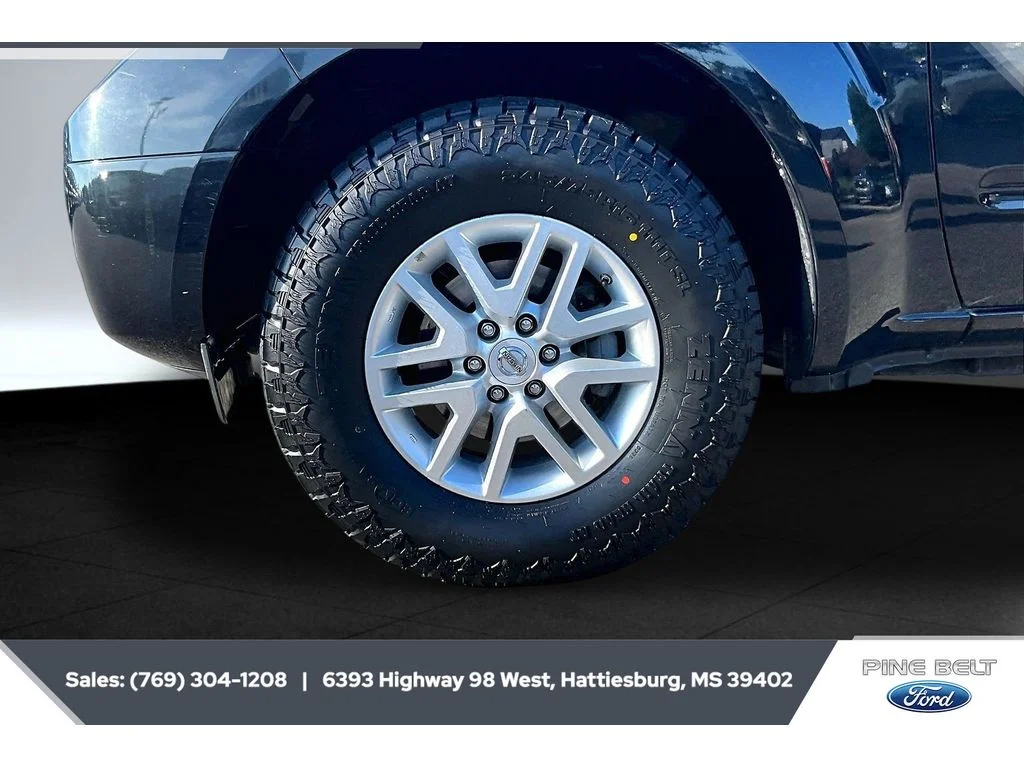 Used 2019 Magnetic Black Pearl Nissan SV image 8
