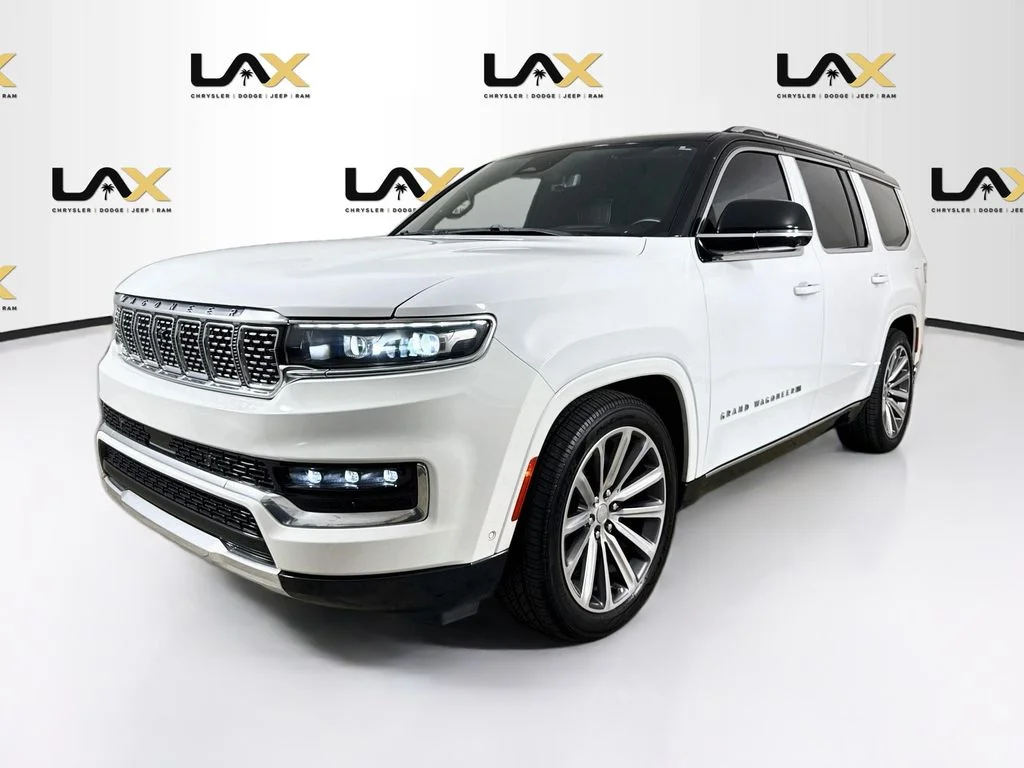 Used 2023 White Jeep Series II image 3