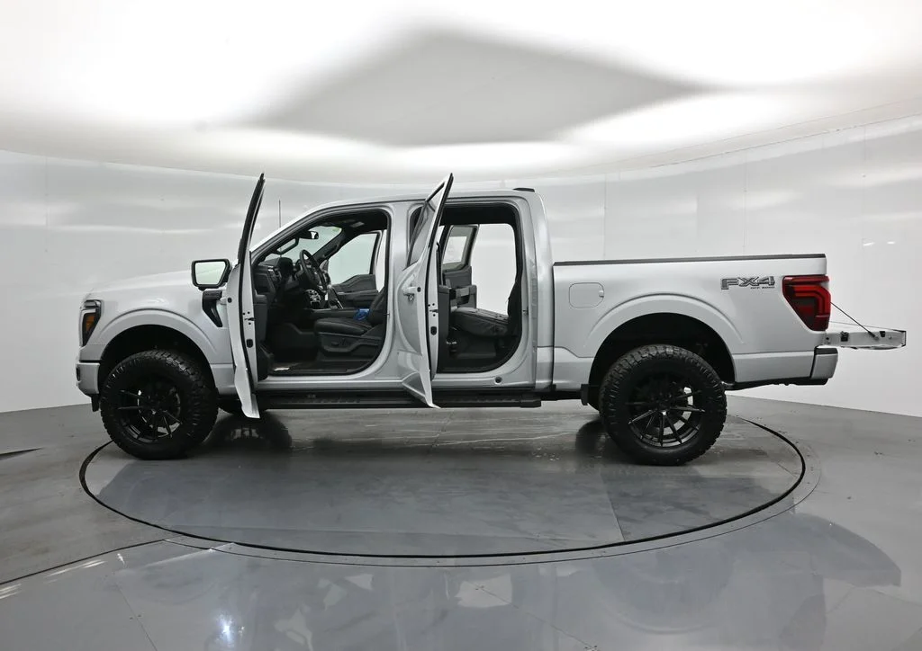 New 2026 Avalanche Ford Lariat image 35