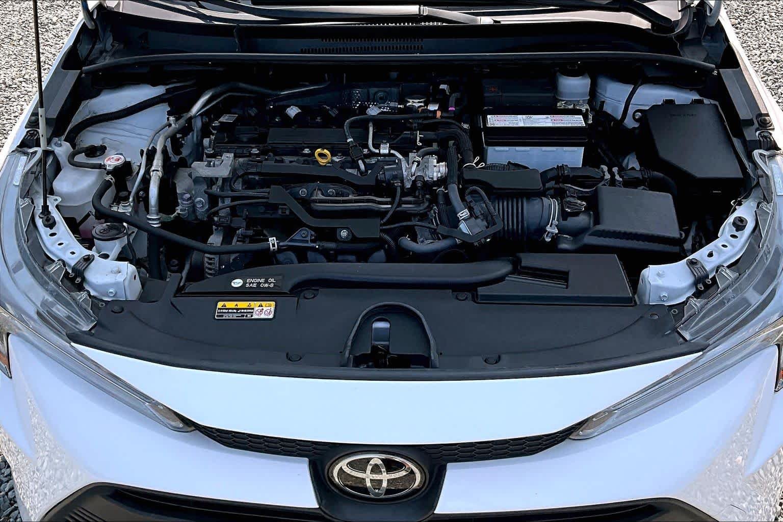 Used 2023 Ice Cap Toyota LE image 32