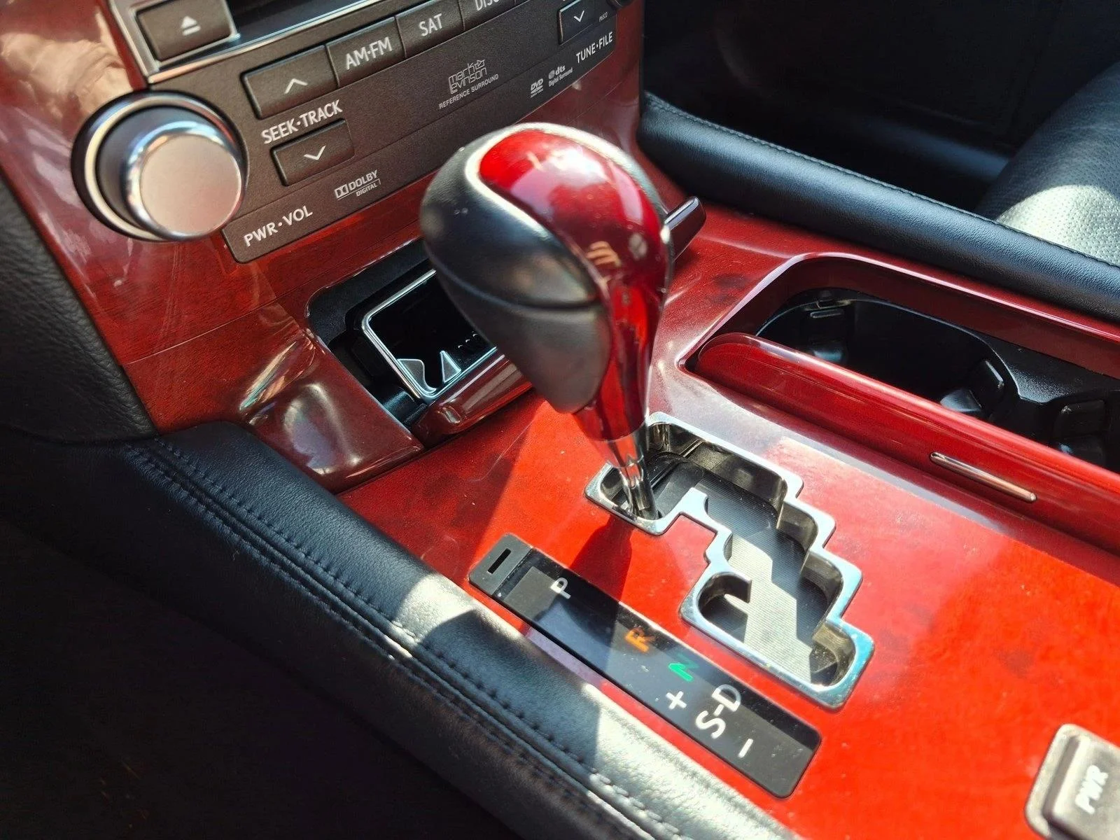 Used 2012 Mercury Metallic Lexus  image 13