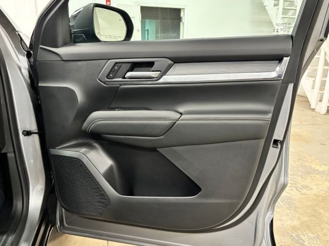 Used 2026 Silver GMC Elevation image 22