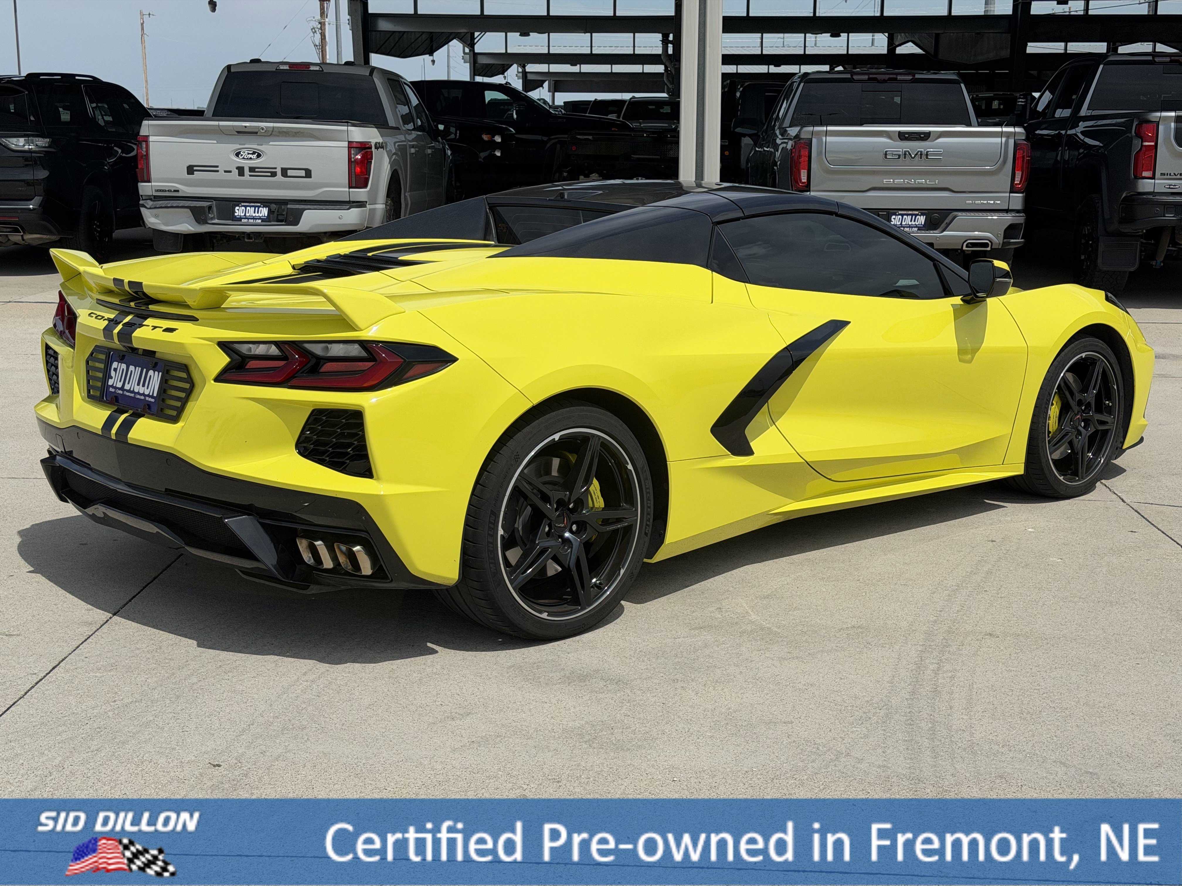 Used 2021 Accelerate Yellow Metallic Chevrolet 3LT image 12