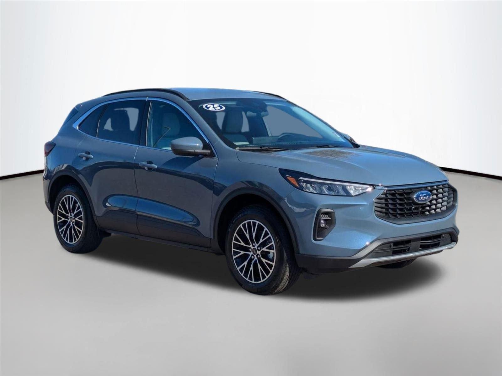 New 2025 Vapor Blue Metallic Ford PHEV image 3