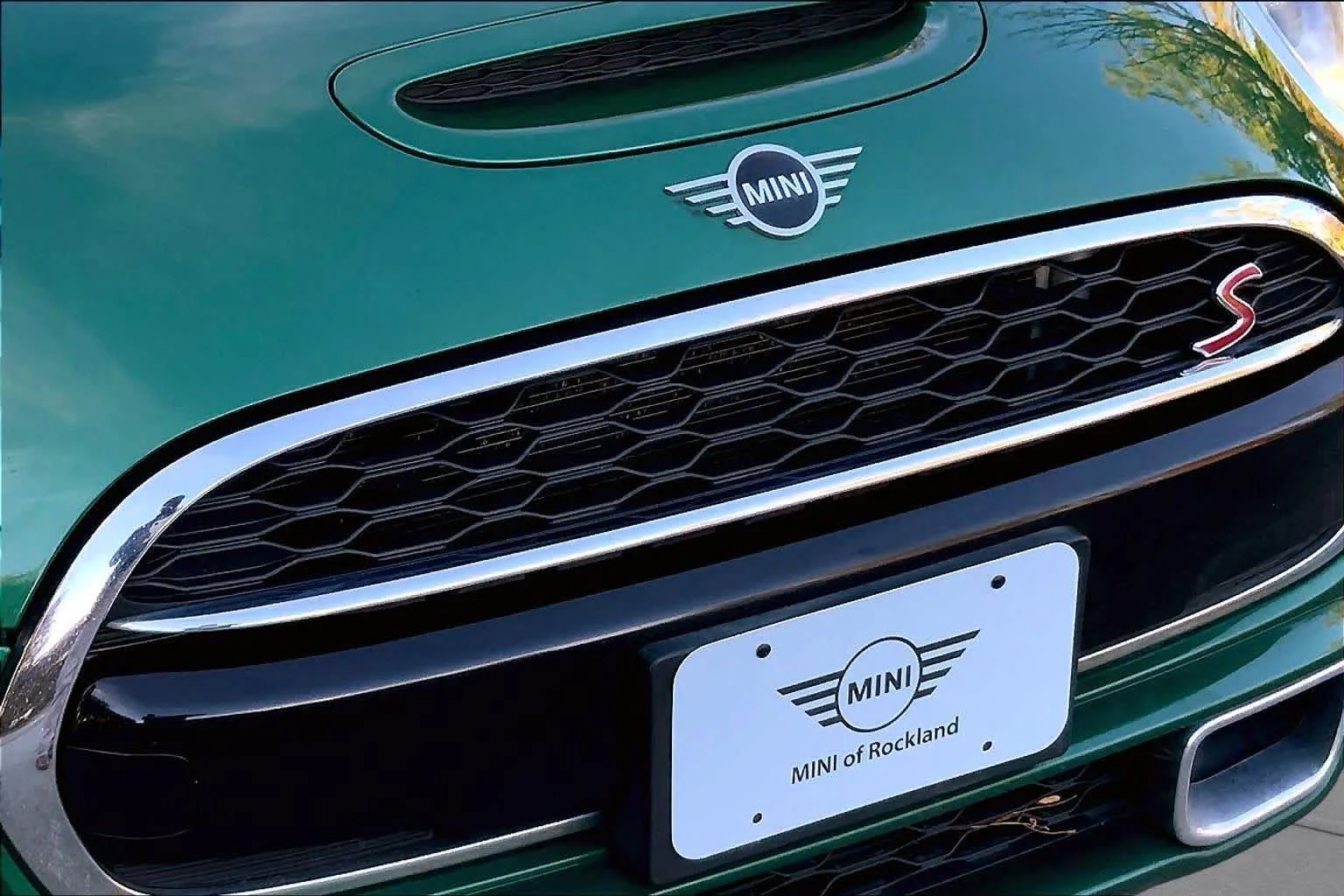Used 2020 British Racing Green IV Metallic MINI Cooper S image 29