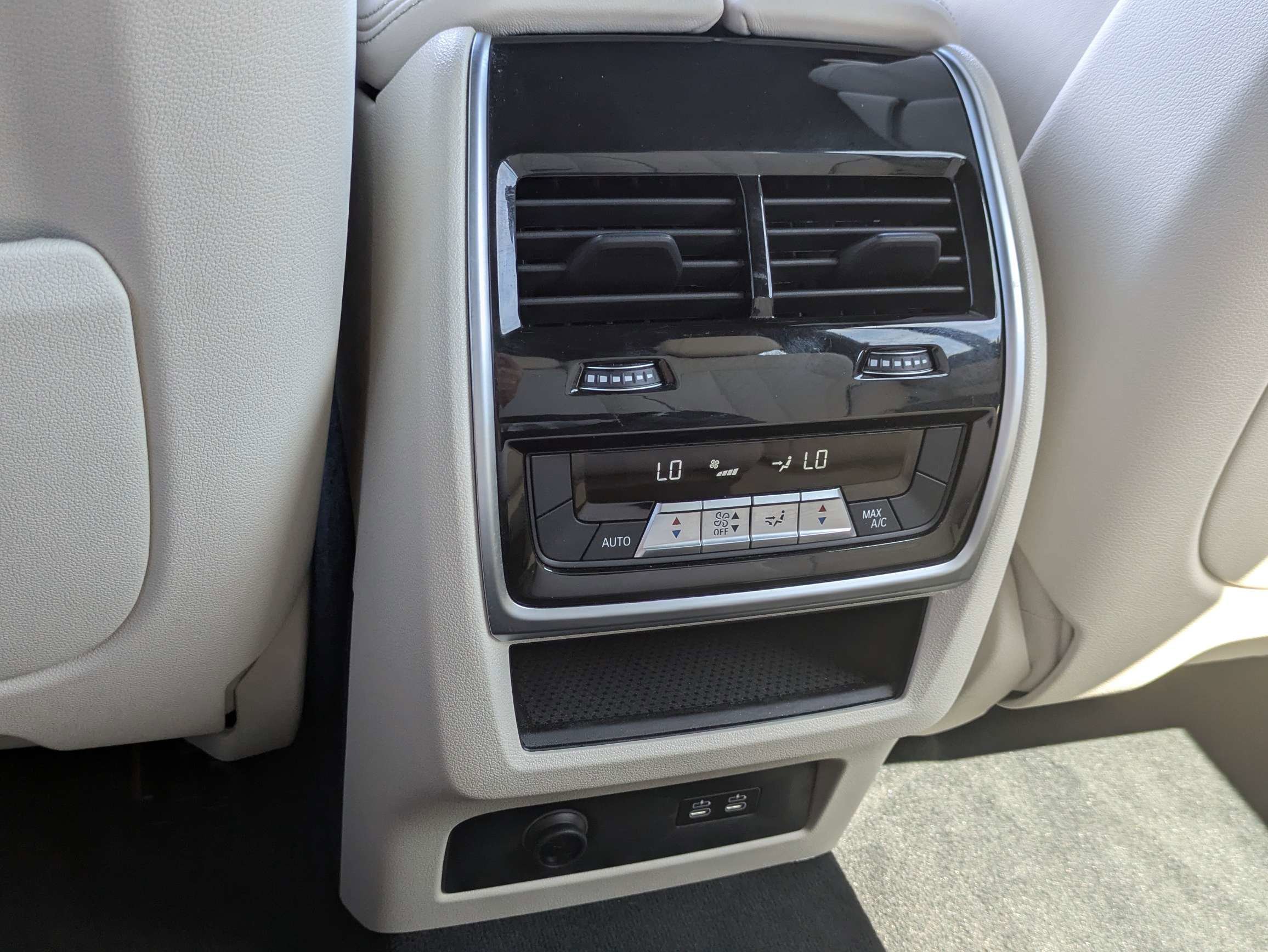 Used 2023 Black Sapphire Metallic BMW xDrive40i image 23
