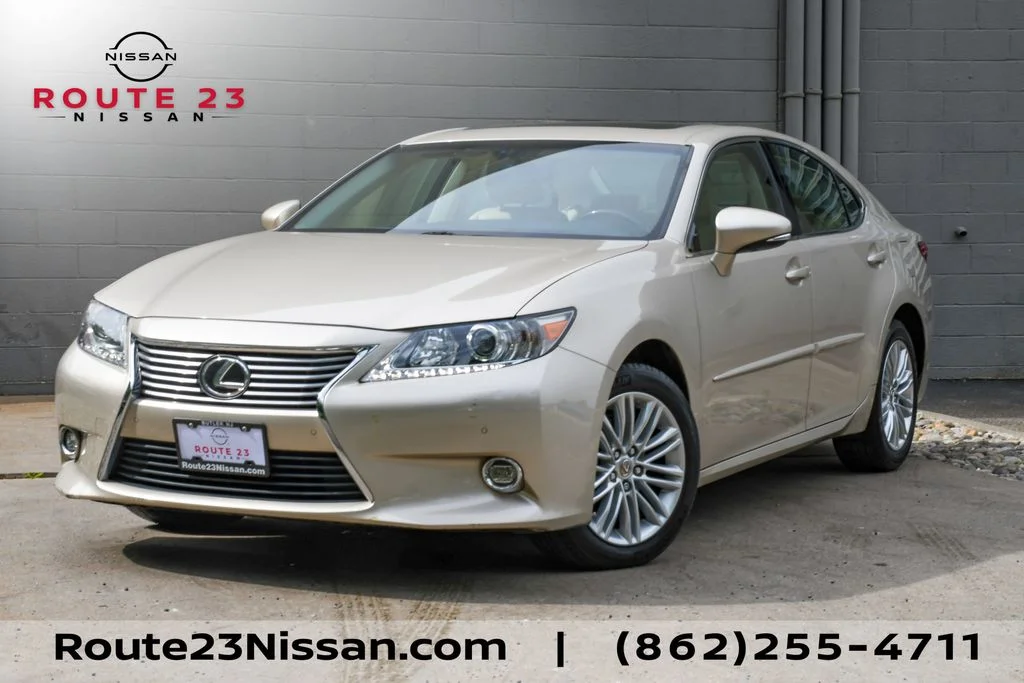 2015 Lexus ES 350 350's photo