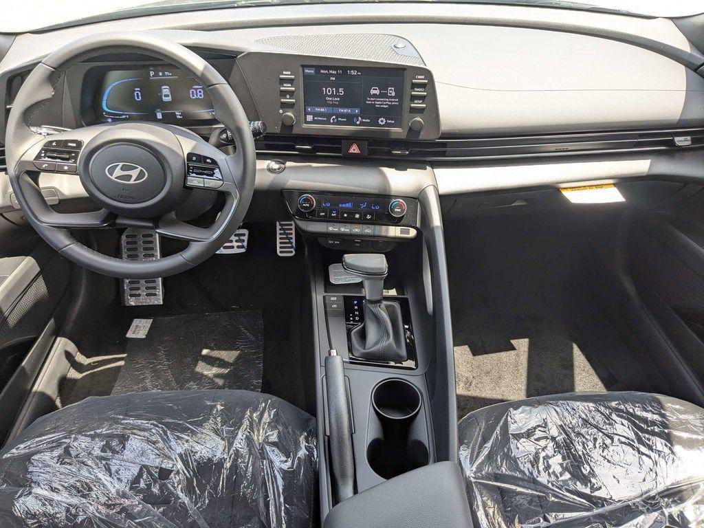 New 2026 White Hyundai SEL Sport image 12