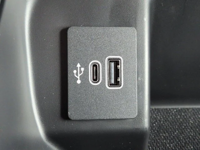 New 2026 Oxford White Ford STX® image 21