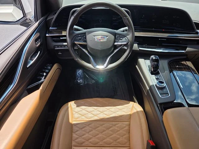 Used 2023 White Cadillac Premium Luxury image 13