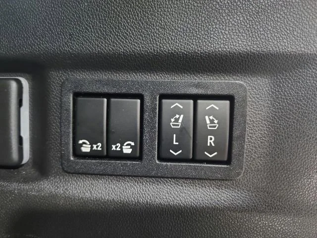 Used 2021 Onyx Black GMC Denali image 57