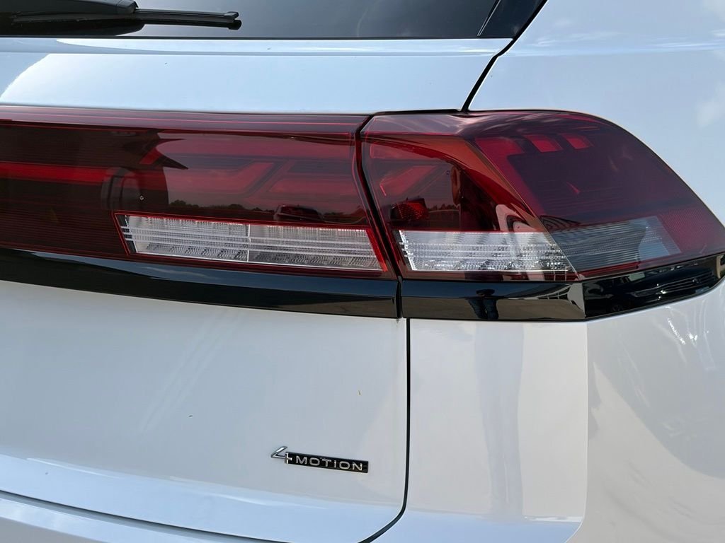 New 2026 Opal White Pearl Volkswagen SEL R-Line Black image 7