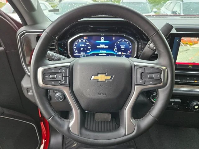 Used 2025 Red Chevrolet LT image 28