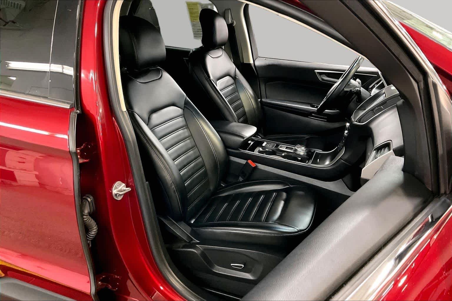 Used 2019 Ruby Red Metallic Tinted Clearcoat Ford SEL image 9