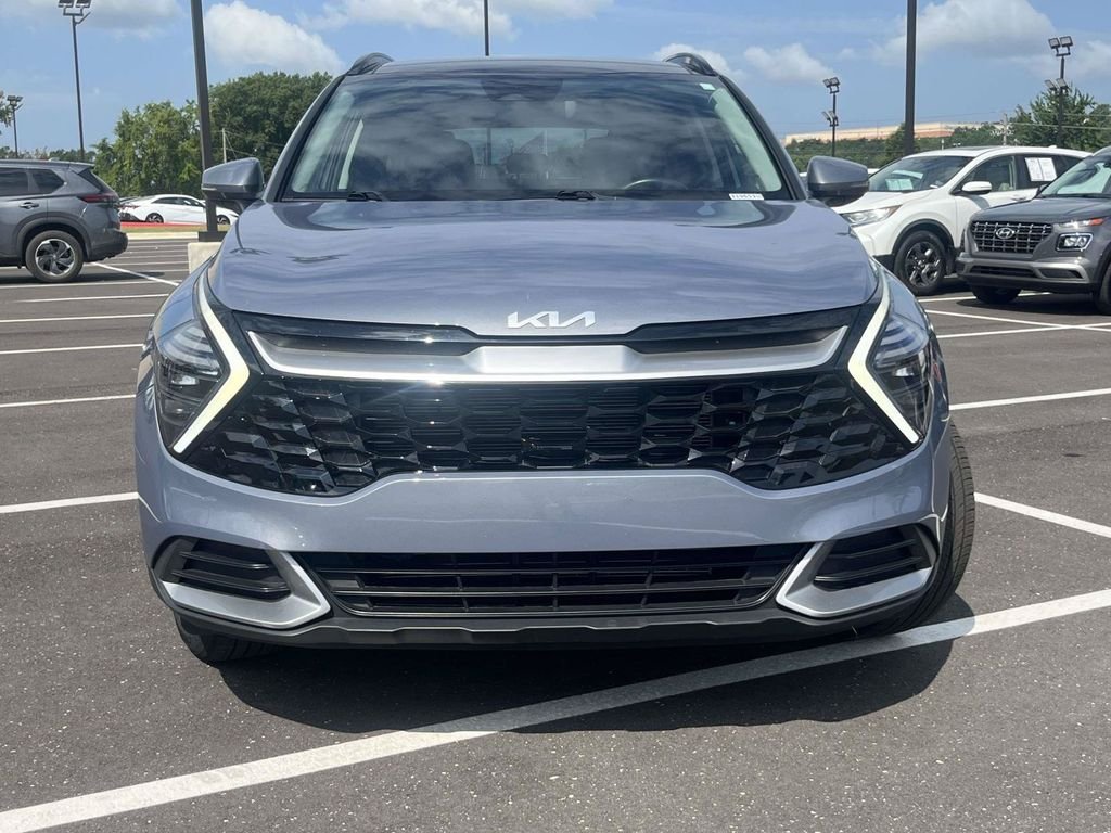 Used 2025 Silver Kia EX image 8