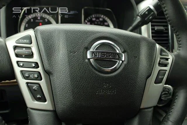 Used 2018 Cayenne Red Nissan SL image 22