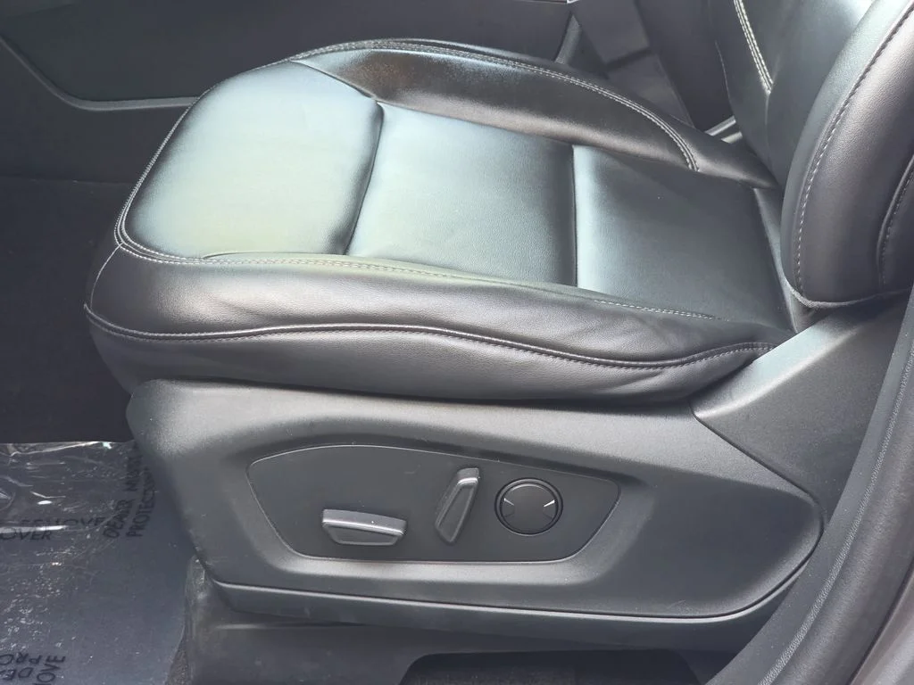 Certified Used 2023 Carbonized Gray Metallic Ford XLT image 27