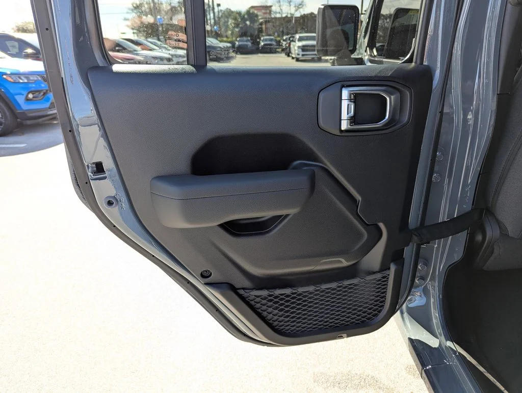 New 2026 Anvil Clear-Coat Exterior Paint Jeep Sport image 27