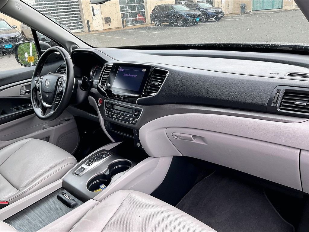 Used 2023 Blue Honda RTL image 14