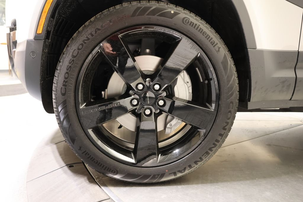 New 2026 Borasco Grey Land Rover S image 9