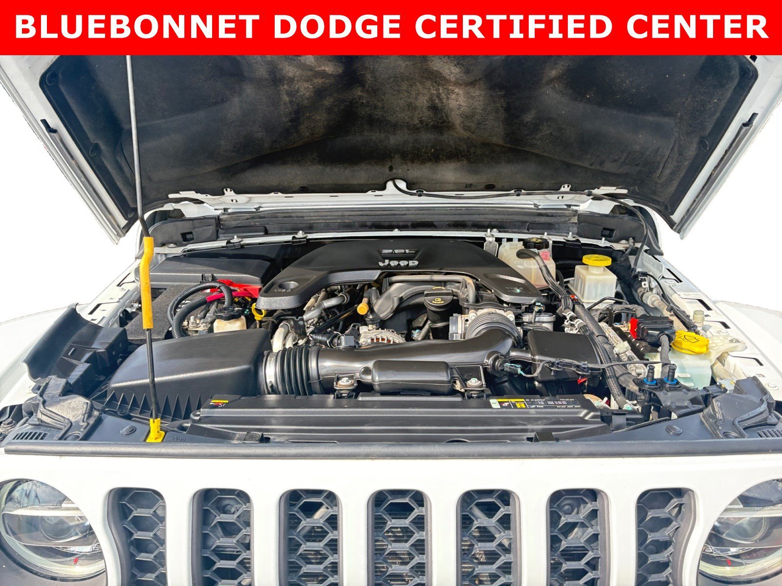 Used 2020 Bright White Clearcoat Jeep Mojave image 24
