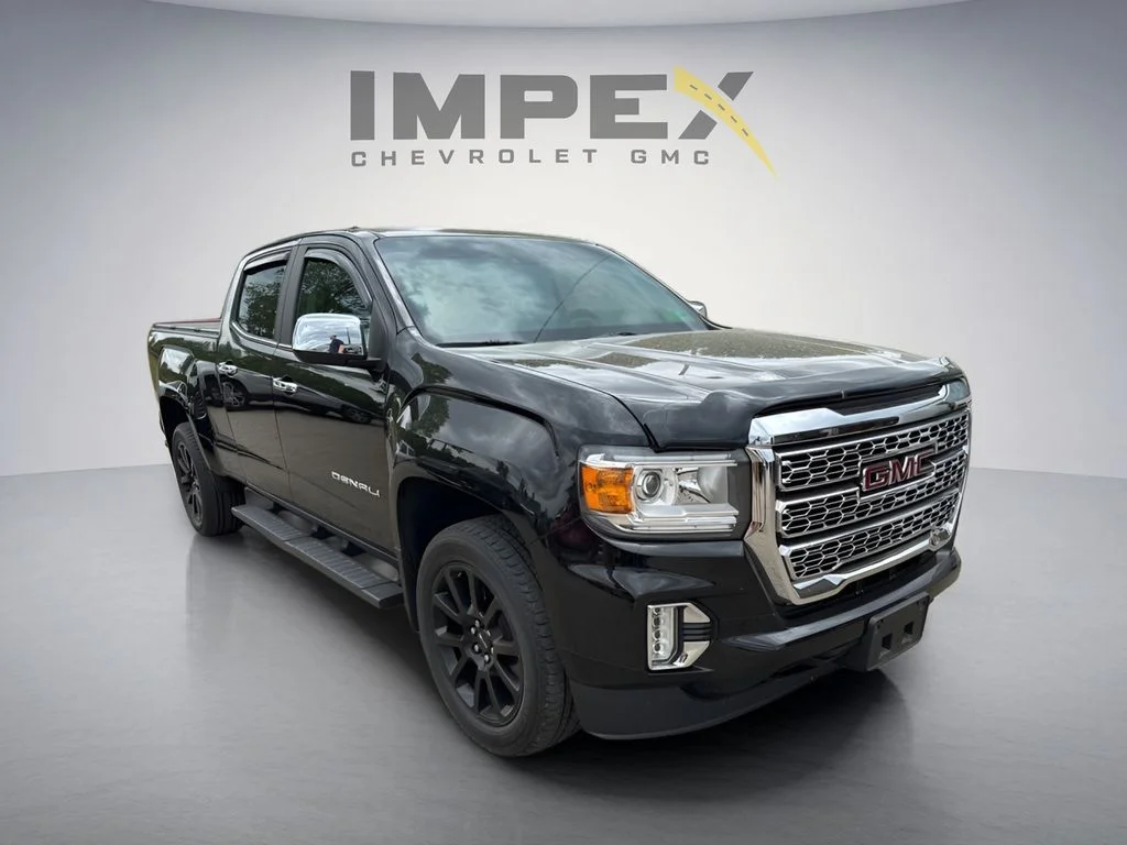 Used 2022 Black GMC Denali image 4